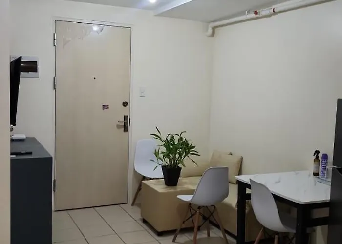 Urban Deca R1125 Ortigas Sm East